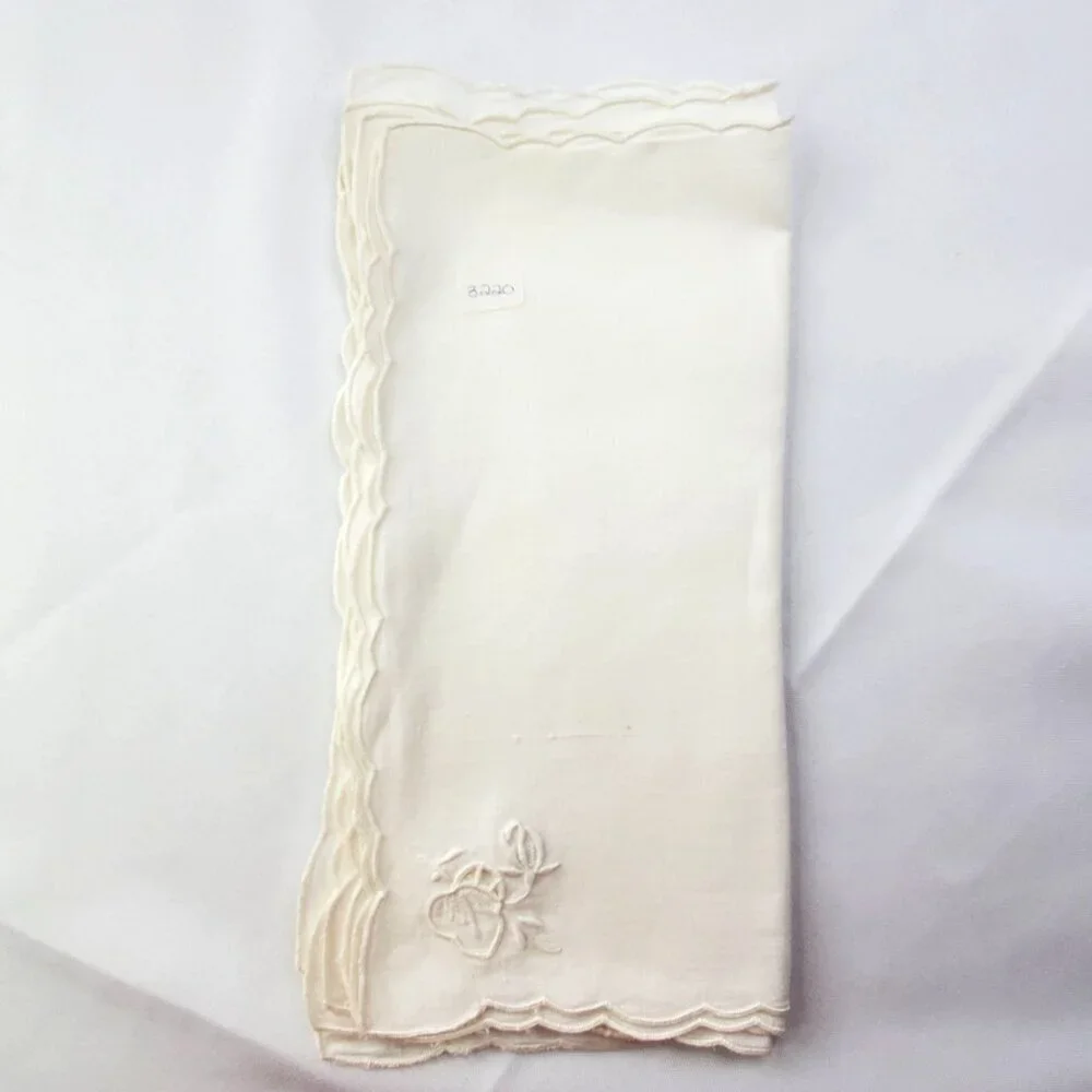 6 VTG Linen Embroidered Scalloped Edge Cocktail Napkins White Floral appliqué
